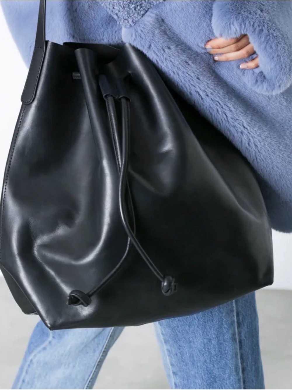 Samsøe Samsøe Black Leather Gemi Bucket Bag